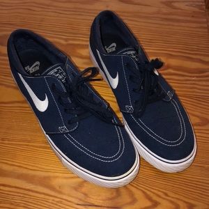Nike Janoski
